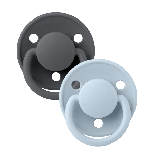 Εικόνα της ΠΙΠΙΛΕΣ BIBS DE LUXE SILICONE ONESIZE IRON/BABY BLUE